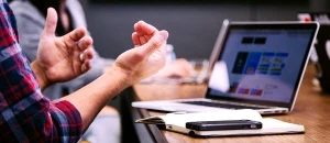 Нотариус не отождествляет электронную справку о несудимости полученную на портале Госуслуги, ссылаясь, на то, что сертификат неверен.